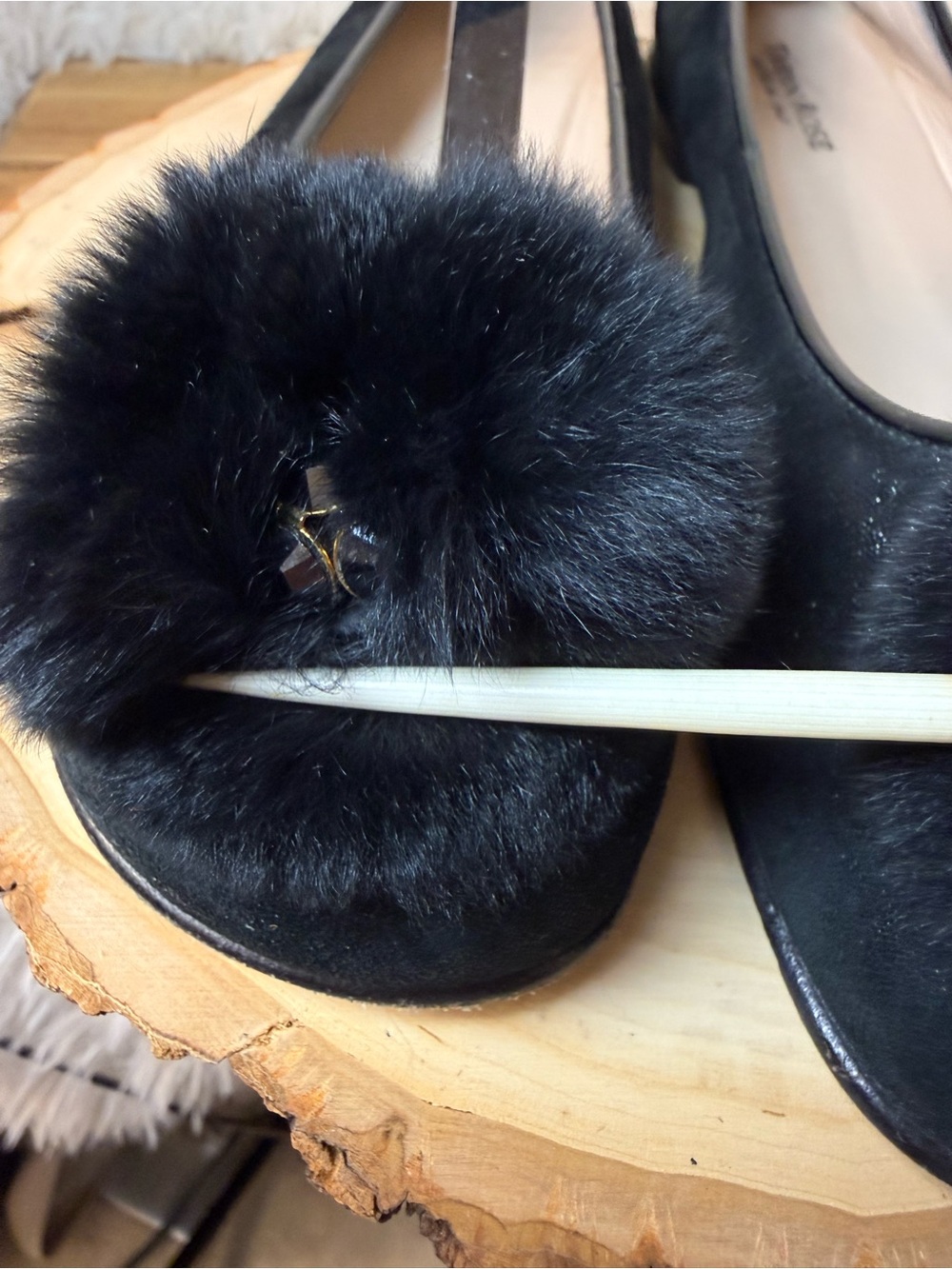 Taryn Rose Suede Pom Pom flats size 40 - Picture 8 of 13